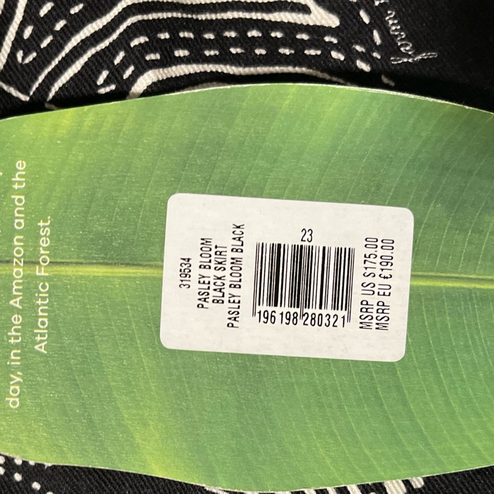 NEW ! FARM RIO PASLEY BLOOM SKIRT SIZE 24 
🚨NO DISCOUNT - Picture 3 of 16